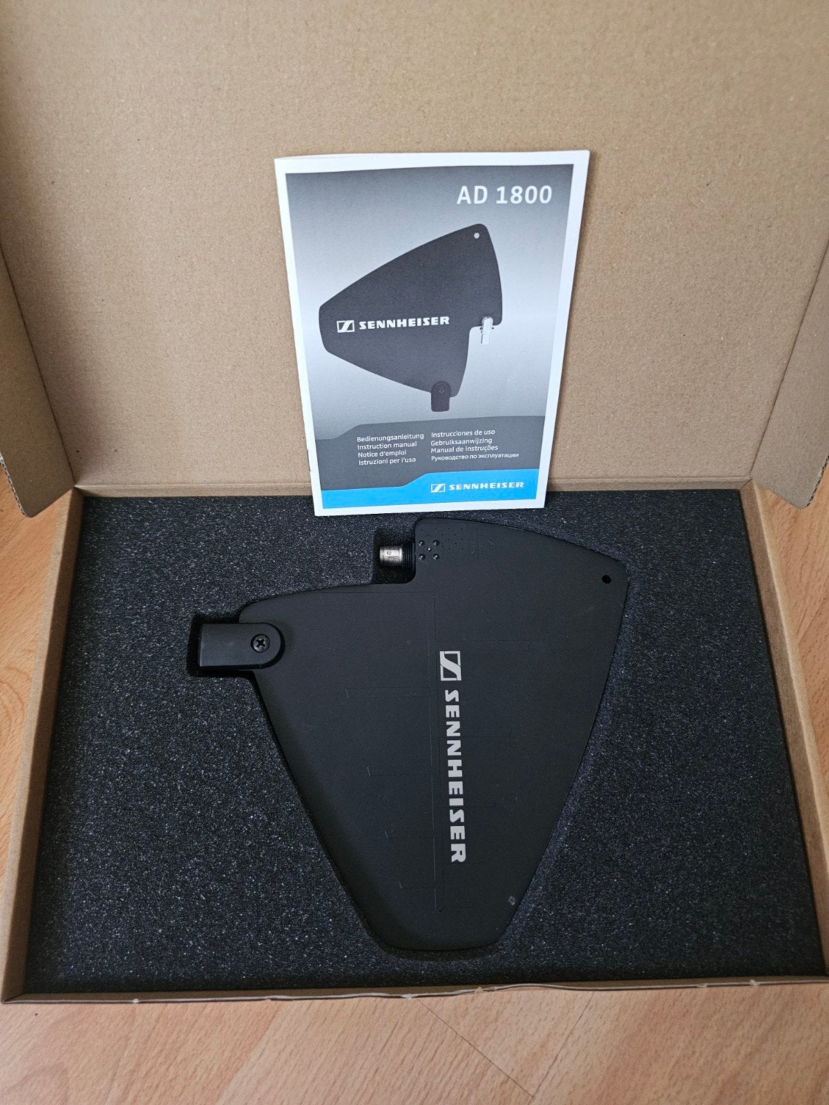 sennheiser ad1800 antenne., Muziek en Instrumenten, Ophalen of Verzenden, Zo goed als nieuw
