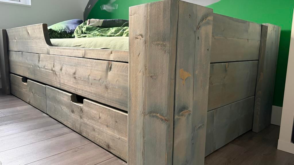 Steigerhouten bed met matras en opbergladen, Huis en Inrichting, Slaapkamer | Bedden, 90 cm, Eenpersoons, Blauw, 210 cm