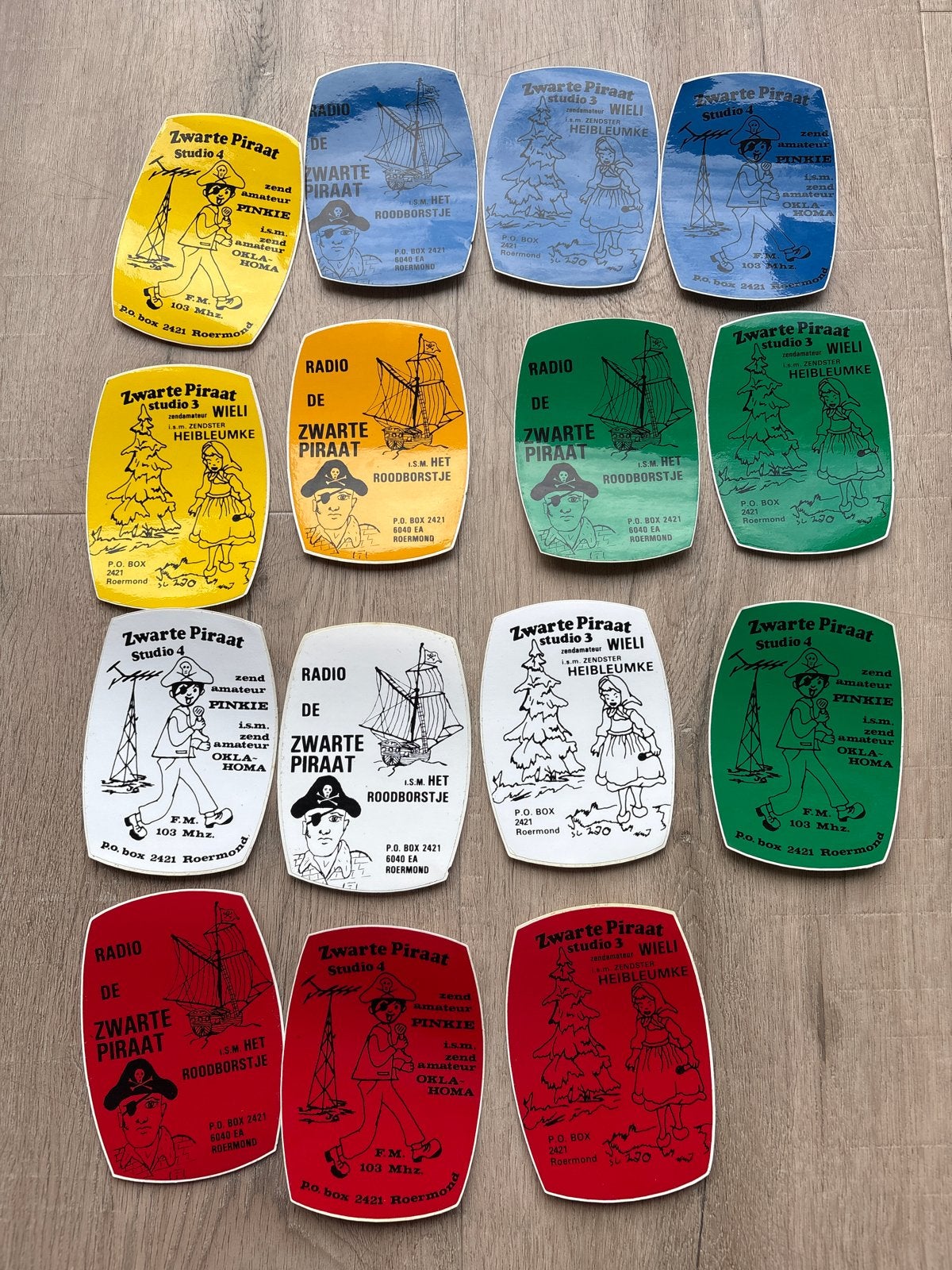 15 Vintage Radio de Zwarte Piraat stickers, Verzamelen, Stickers, Ophalen of Verzenden, Gebruikt