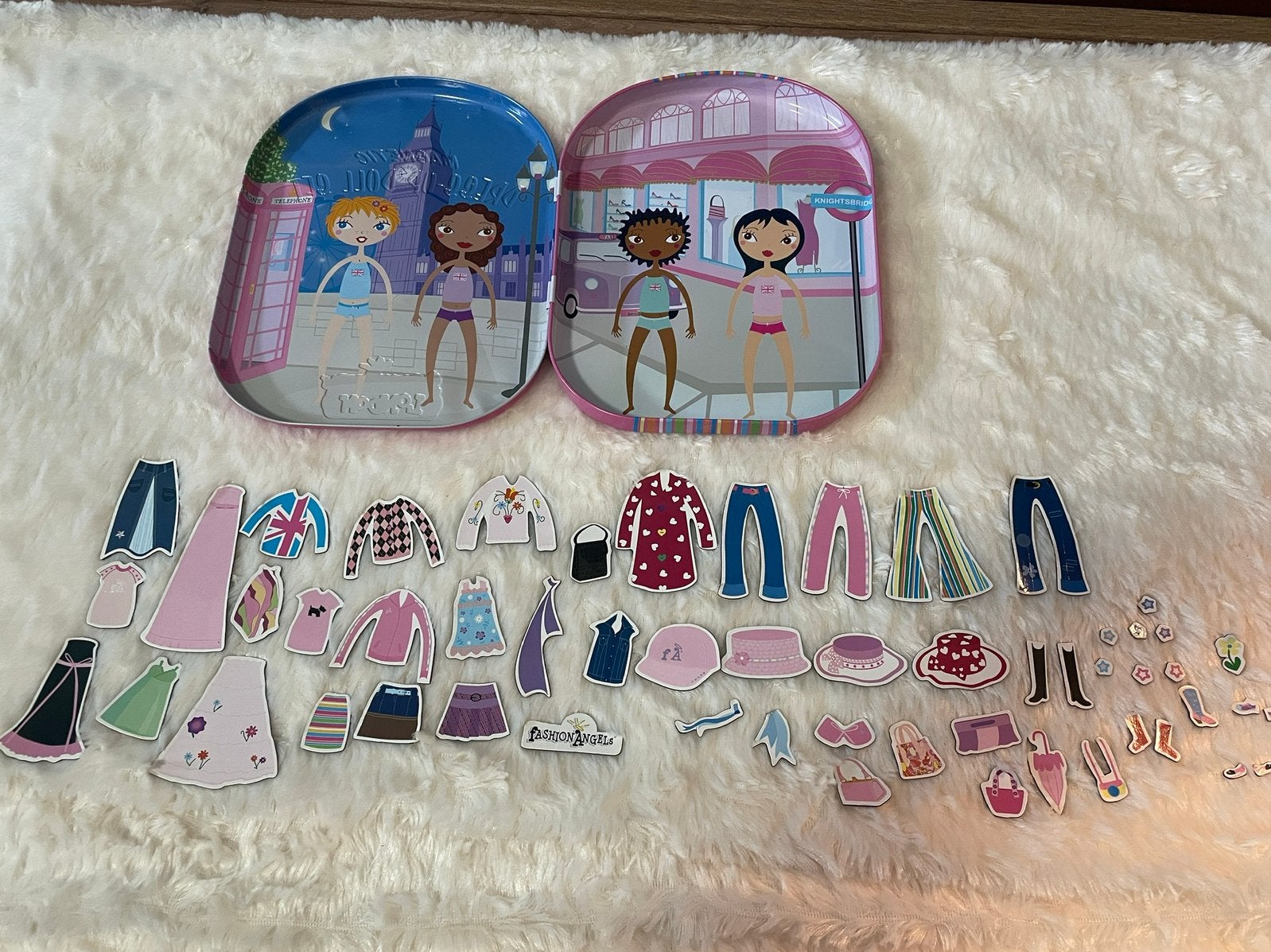 Fashion Angels Magnetisch aankleden set, Kinderen en Baby's, Speelgoed | Educatief en Creatief, Ophalen of Verzenden, Zo goed als nieuw
