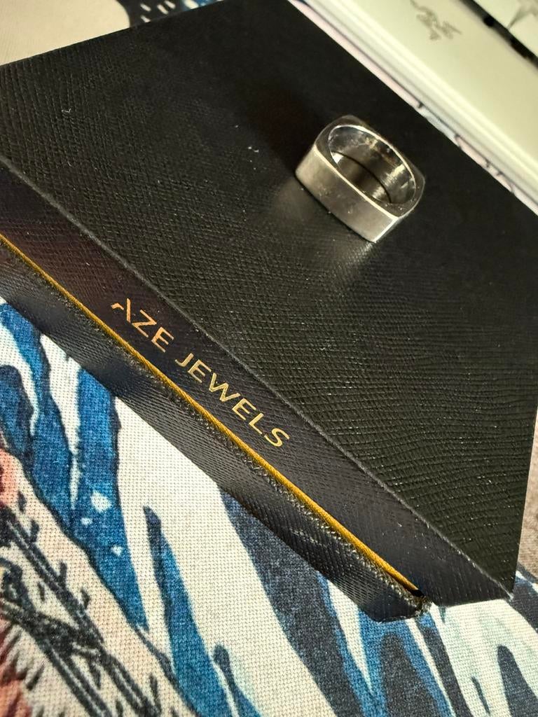 AZE Jewels ring, Ophalen, 20 of groter, IJzer of Staal, Heer
