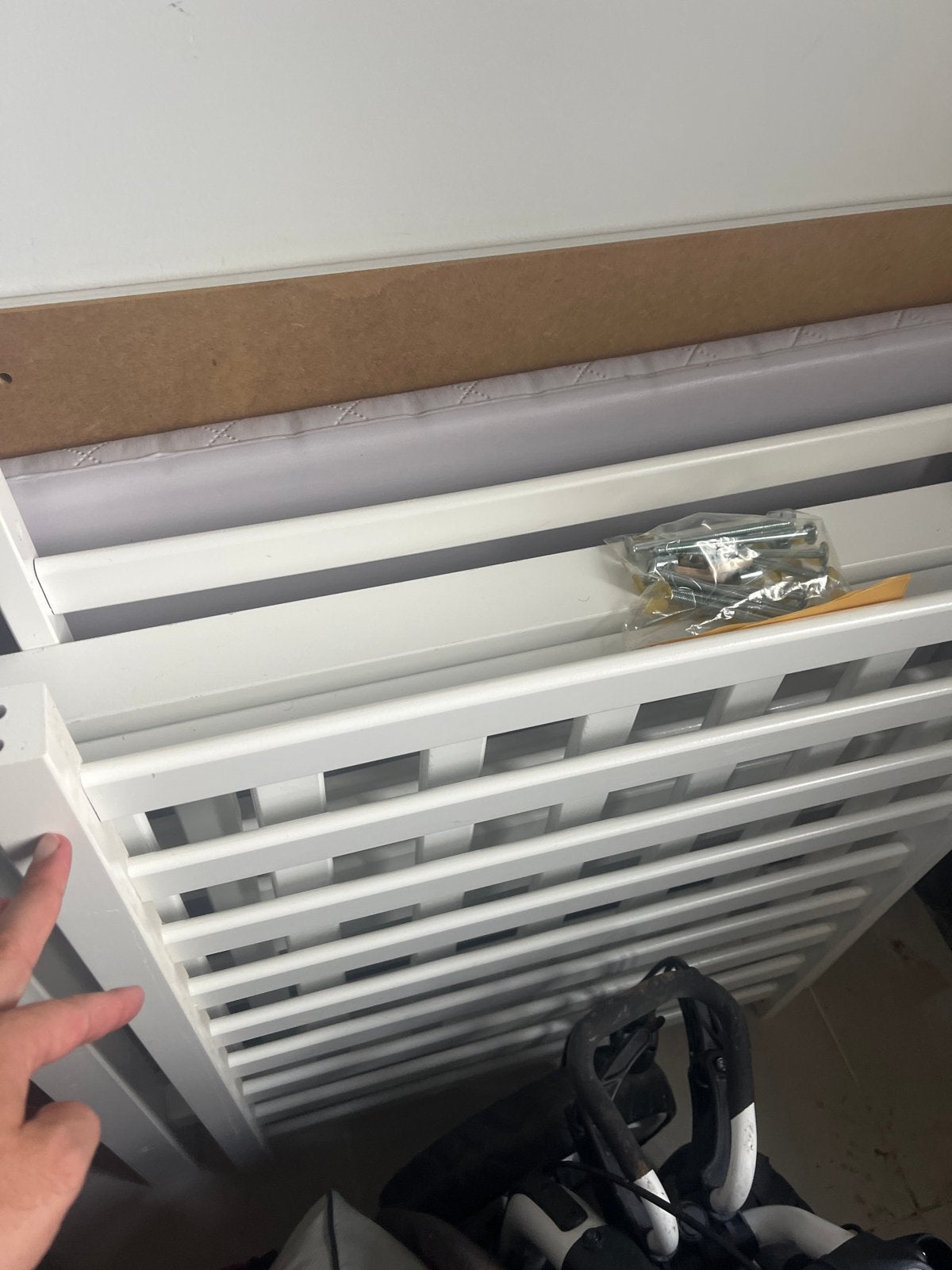 Witte box met kussen, Kinderen en Baby's, Ophalen, Gebruikt, Rechthoekig, Boxkleed