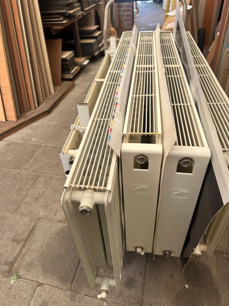Diverse CV radiatoren met convector - Vanaf €10,-, Ophalen, 30 tot 80 cm, Gebruikt, Radiator