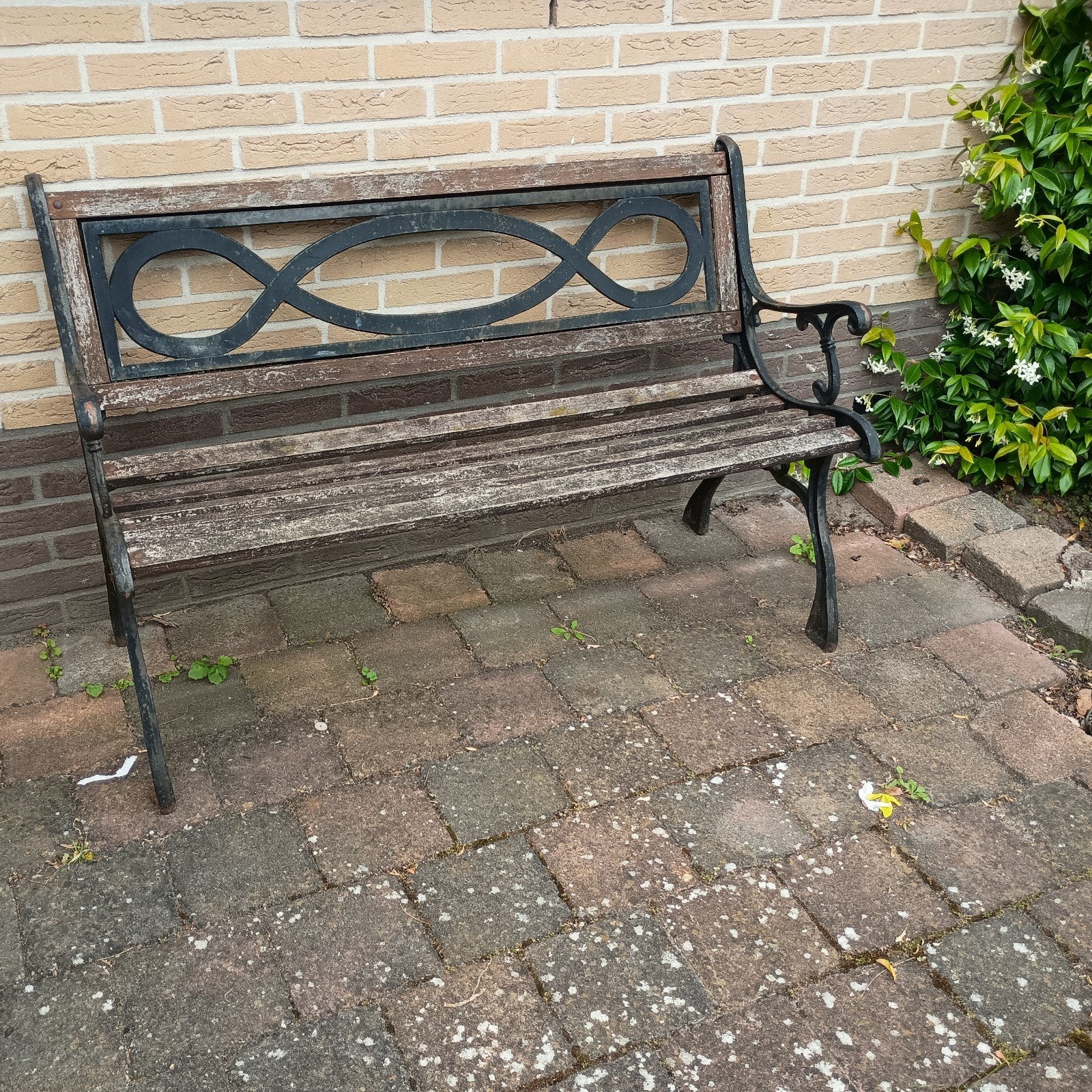 Gietijzeren tuinbankje - gratis afhalen, Ophalen of Verzenden, Gebruikt, Metaal