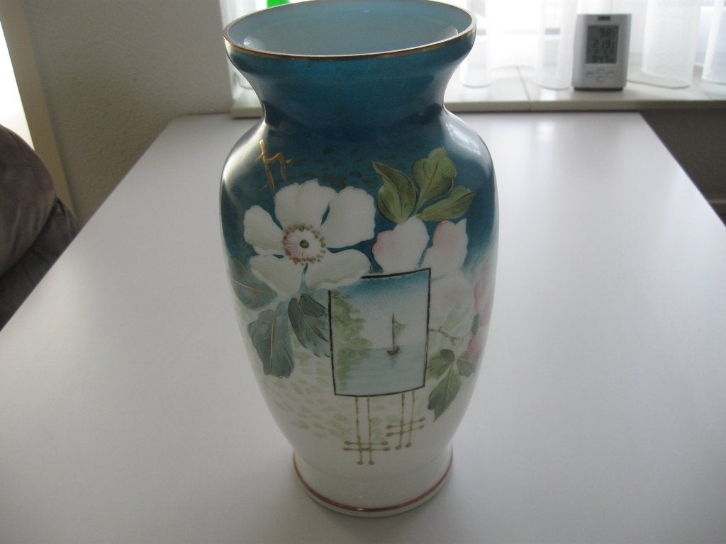 Opaline vaas, Antiek en Kunst, Antiek | Vazen, Ophalen of Verzenden