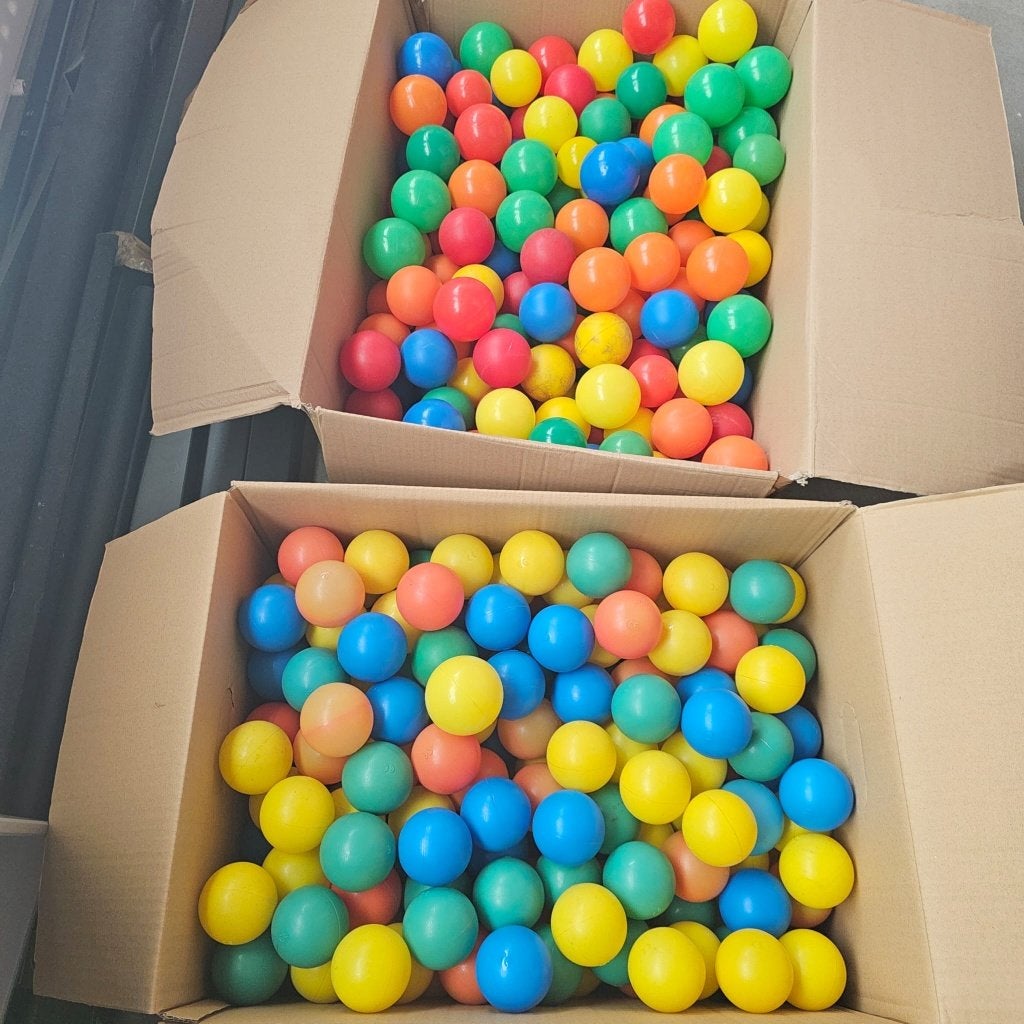 Veel gekleurde kunststof ballen, Ophalen, Zo goed als nieuw, Overige typen