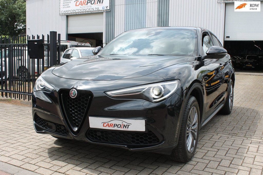 Alfa Romeo Stelvio 2.0 T AWD Q4 Leer Navi Blindspot Memory L, Auto's, Alfa Romeo, Automaat, Zwart, 4 cilinders, Automatische klimaatregeling