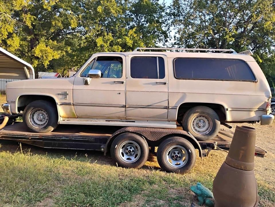 1985 suburban diesel project + 1978 chevrolet suburban 454, Automaat, Suburban, Achterwielaandrijving, Overige kleuren