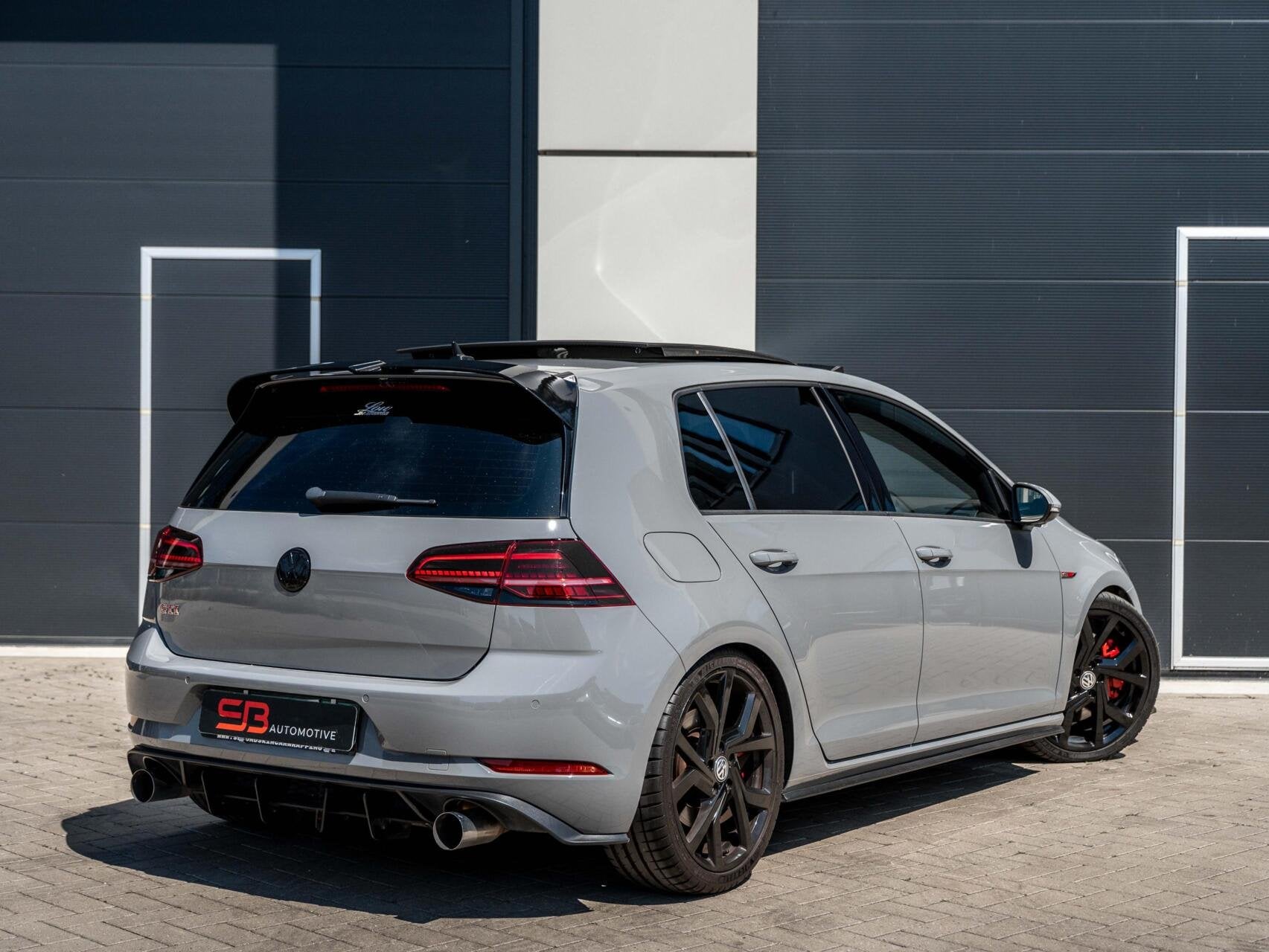 Volkswagen Golf 2.0 TSI GTI Performance Virtual|Pano|BOMVOL!, Stof, 1984 cc, 1337 kg, 245 pk