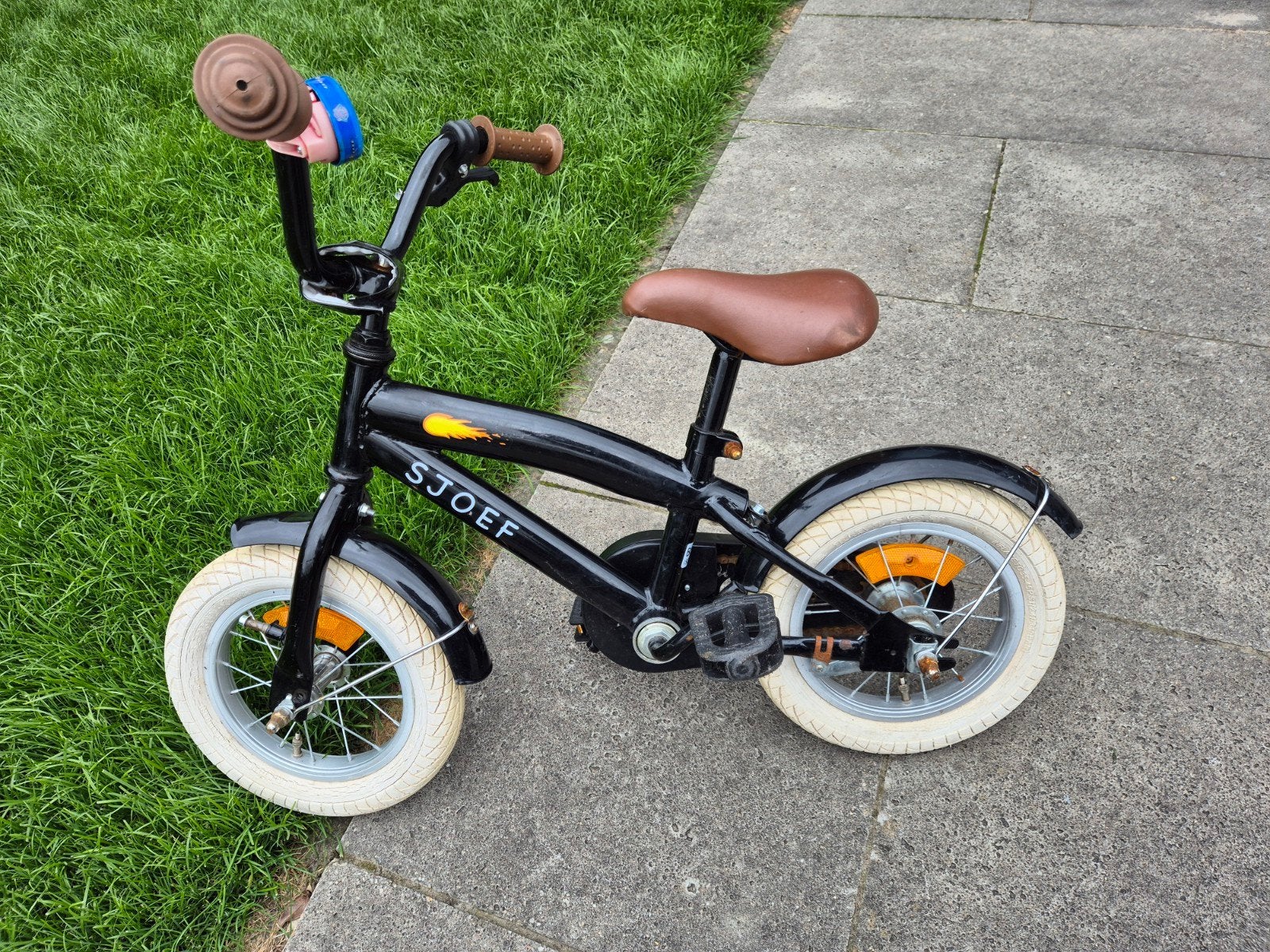 Sjoef kinderfiets 12 inch, Fietsen en Brommers, Fietsen | Kinderfietsjes, Ophalen, Gebruikt, Minder dan 16 inch, Zijwieltjes