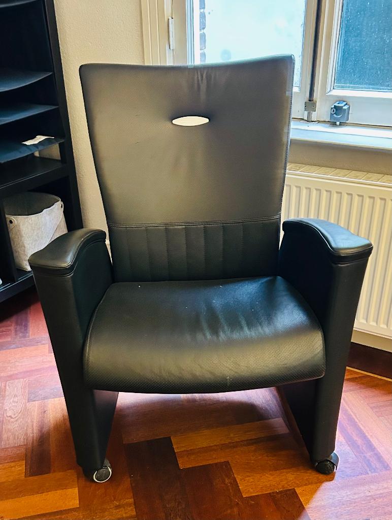 2 Leren club fauteuils, Ophalen, Modern klassiek, Zo goed als nieuw, 50 tot 75 cm