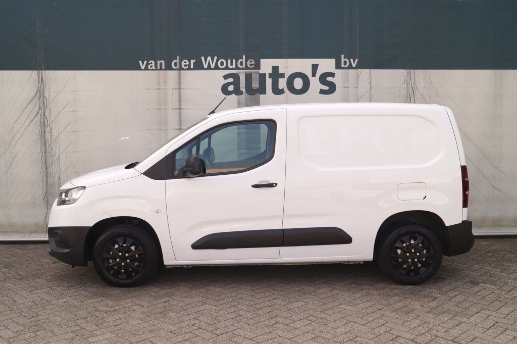 Toyota PROACE CITY 1.5 D-4D Professional -NAVI-3persoons-TRE, Auto's, Bestelauto's, Voorwielaandrijving, Dealer onderhouden, Stof
