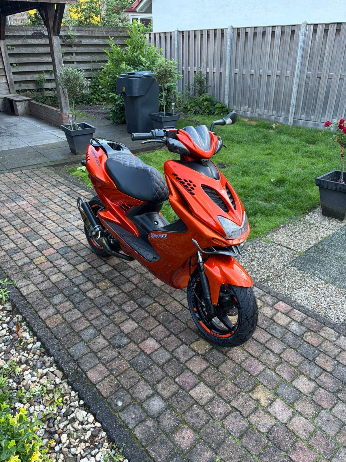 Aerox 70cc brom, Fietsen en Brommers, Ophalen, Zo goed als nieuw, Carburateur, Yamaha