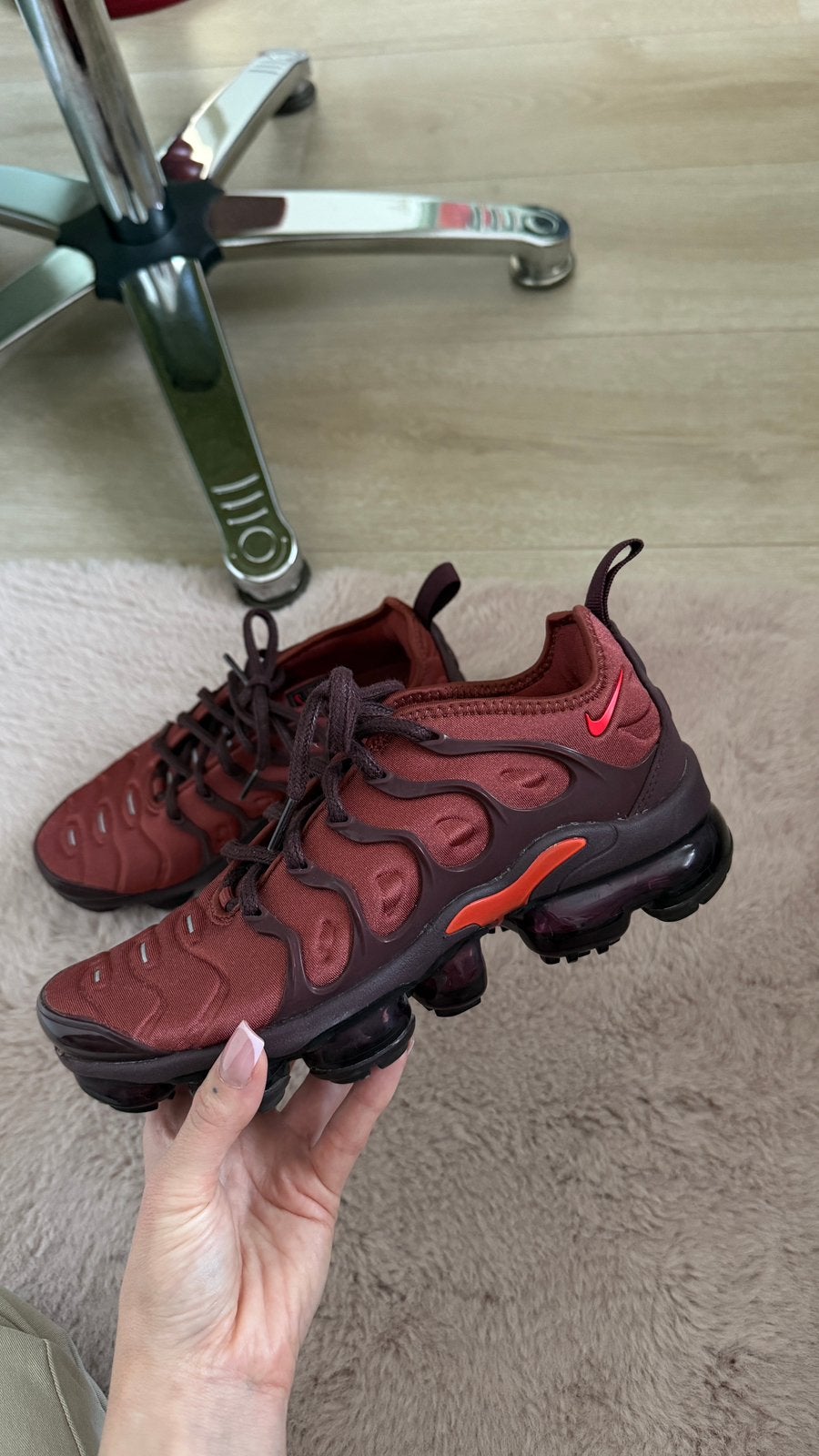 vapormax plus nike, Ophalen, Overige kleuren, Sneakers of Gympen, Zo goed als nieuw