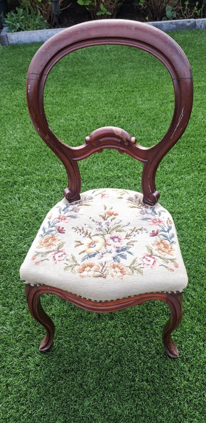 Antieke Brocante Stoel met Geborduurd Bloemenpatroon, Ophalen