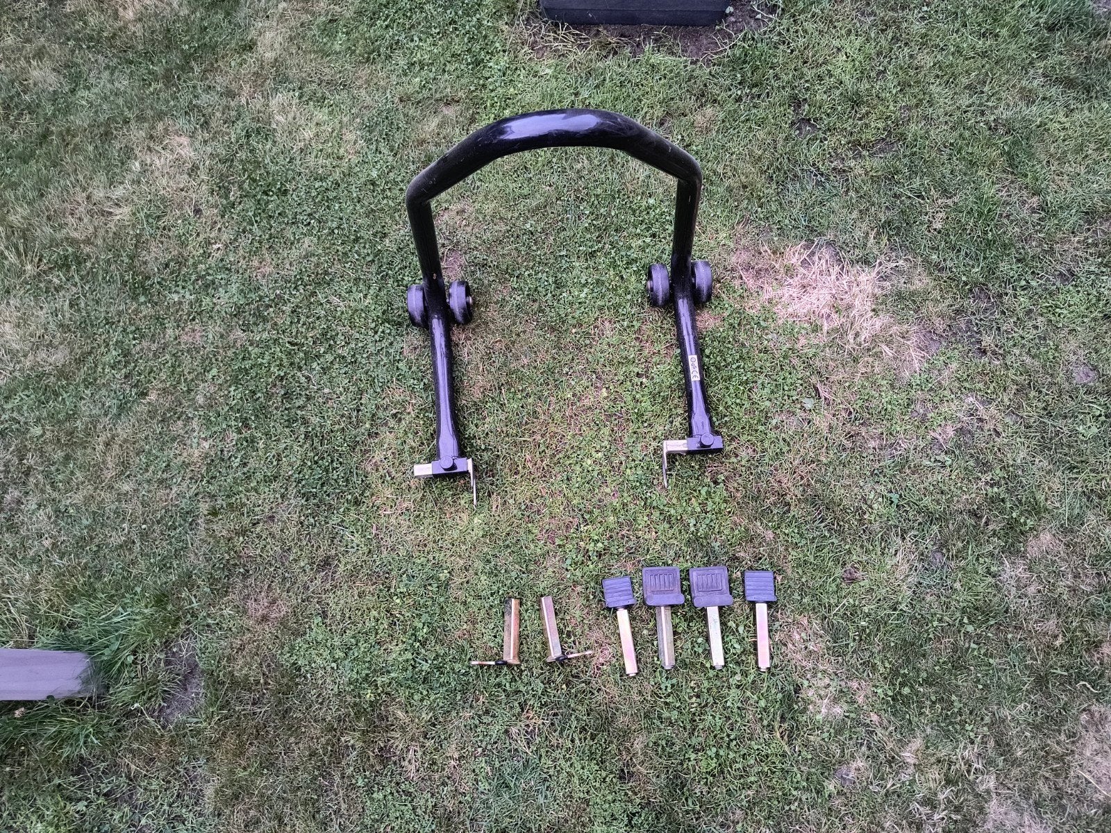 Motorfiets paddockstand met diverse adapters, Motoren, Accessoires | Overige, Gebruikt, Ophalen