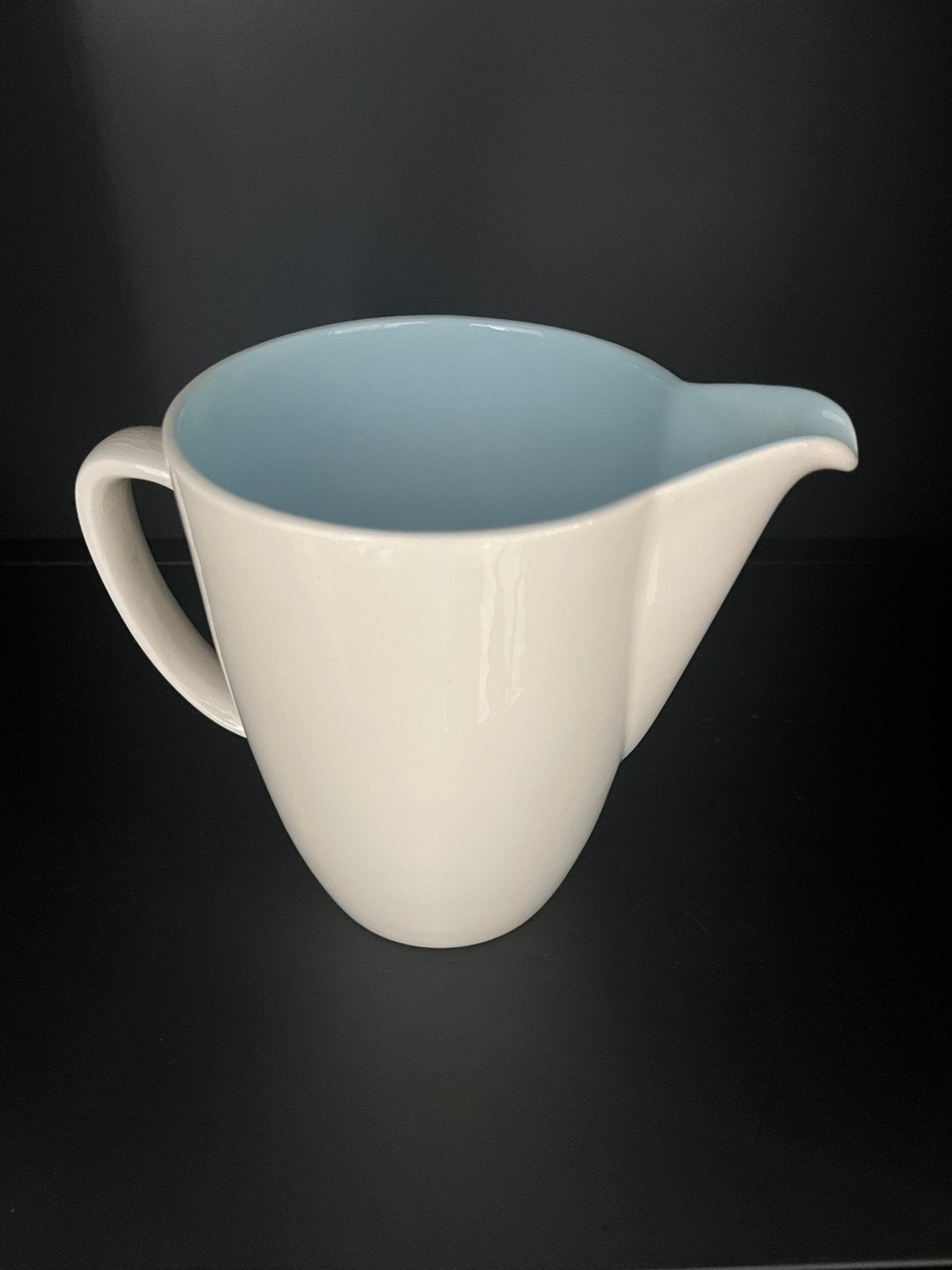 Pastel Regout melkkan Pierre., Antiek en Kunst, Antiek | Servies los, Ophalen of Verzenden