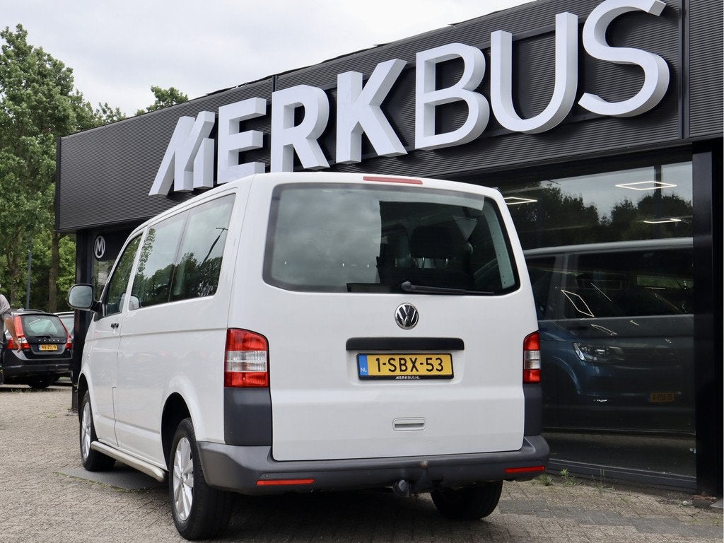 Volkswagen Transporter Kombi 2.0 TDI DSG 8 PERSOONS, Auto's, Volkswagen, Euro 5, Gebruikt, 8 stoelen, 241 €/maand