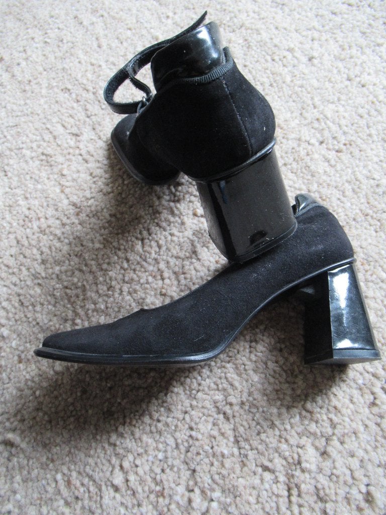 Zwart lederen schoenen dames met laqué accenten en blokhak, Zwart, Nieuw, Ophalen of Verzenden, Carré Noir