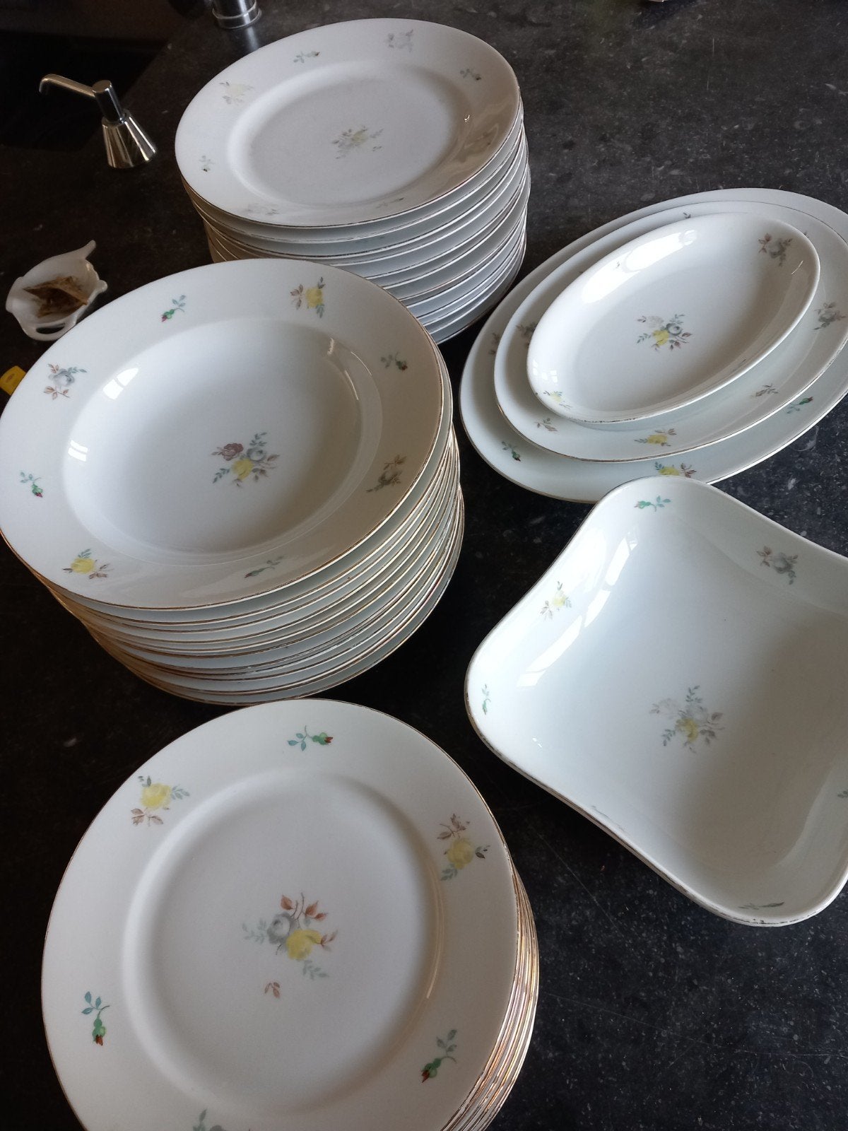 Vintage Servies Set - Borden, Schalen, Ovale Schalen, Ophalen