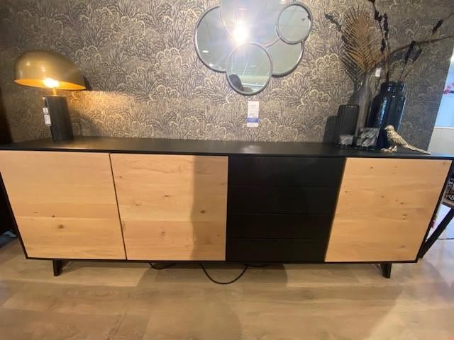 dressoir montreal, Ophalen, Eikenhout, Zo goed als nieuw, 200 cm of meer