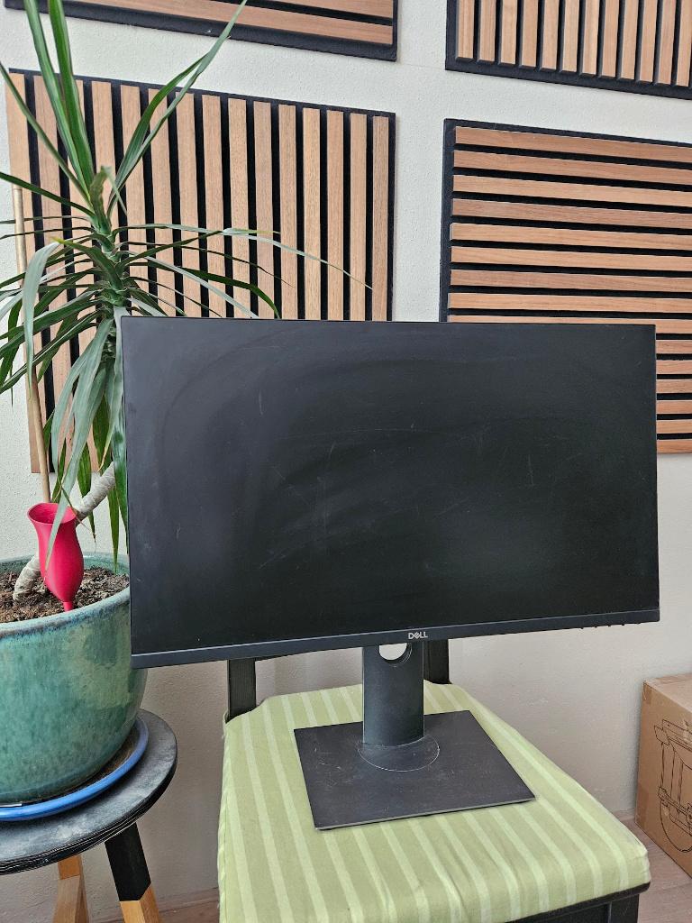 27" Dell monitor P2720DC (met voet), Computers en Software, Monitoren, Ophalen, Gebruikt, IPS, In hoogte verstelbaar