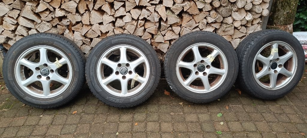 Volvo Antlia velgen met All Season banden, Auto-onderdelen, Banden en Velgen, Ophalen, 18 inch, Gebruikt, Banden en Velgen