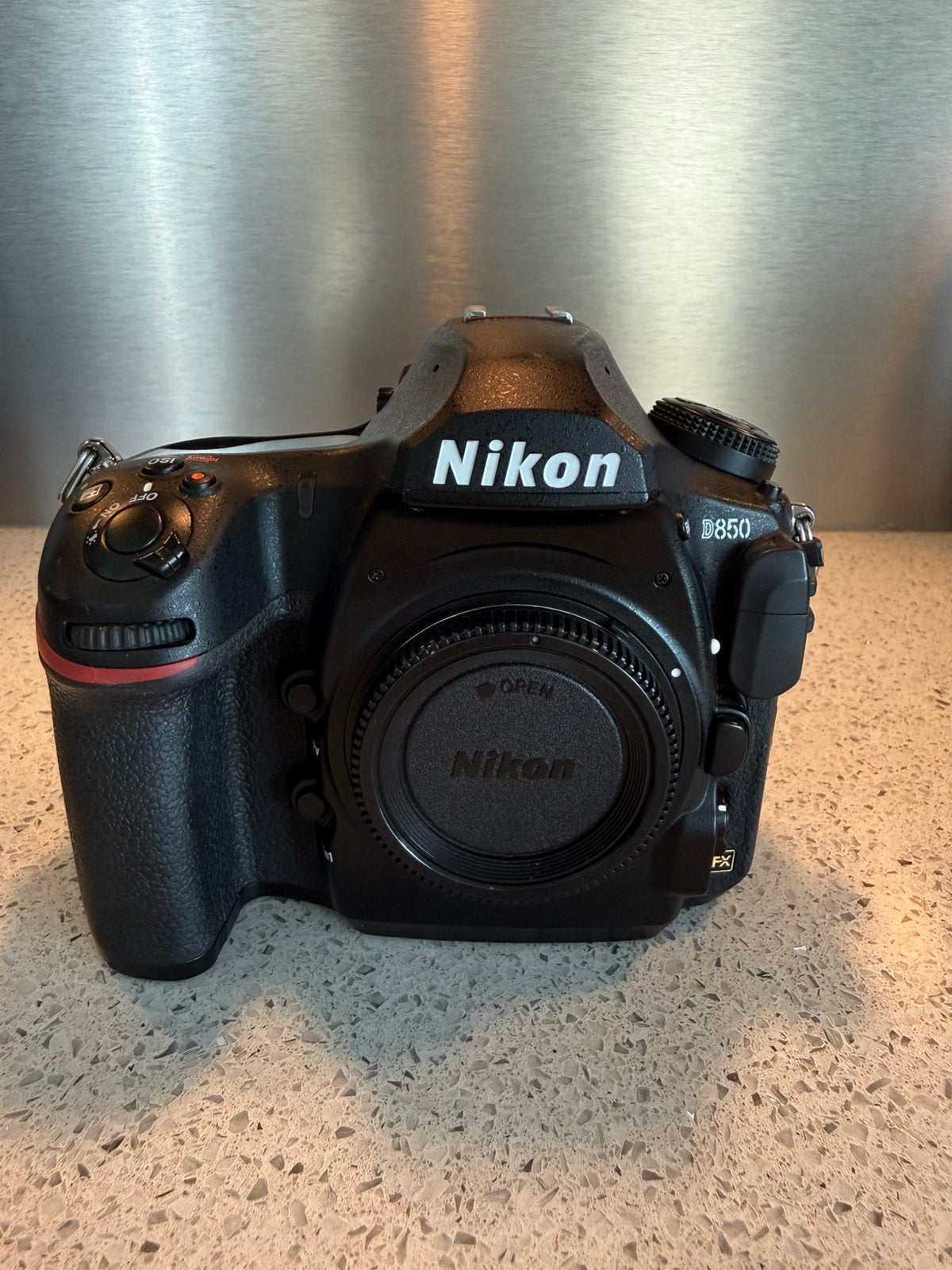 Nikon D850, Audio, Tv en Foto, Fotocamera's Digitaal, Draagriem, Bluetooth, Gebruikt, Spiegelreflex