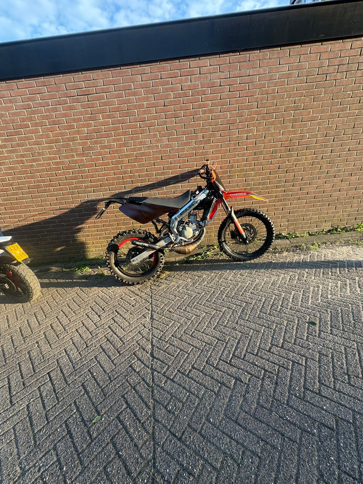 Yasuni r4 80/90 bige bore uitlaat derbi am6, Ophalen, Zo goed als nieuw