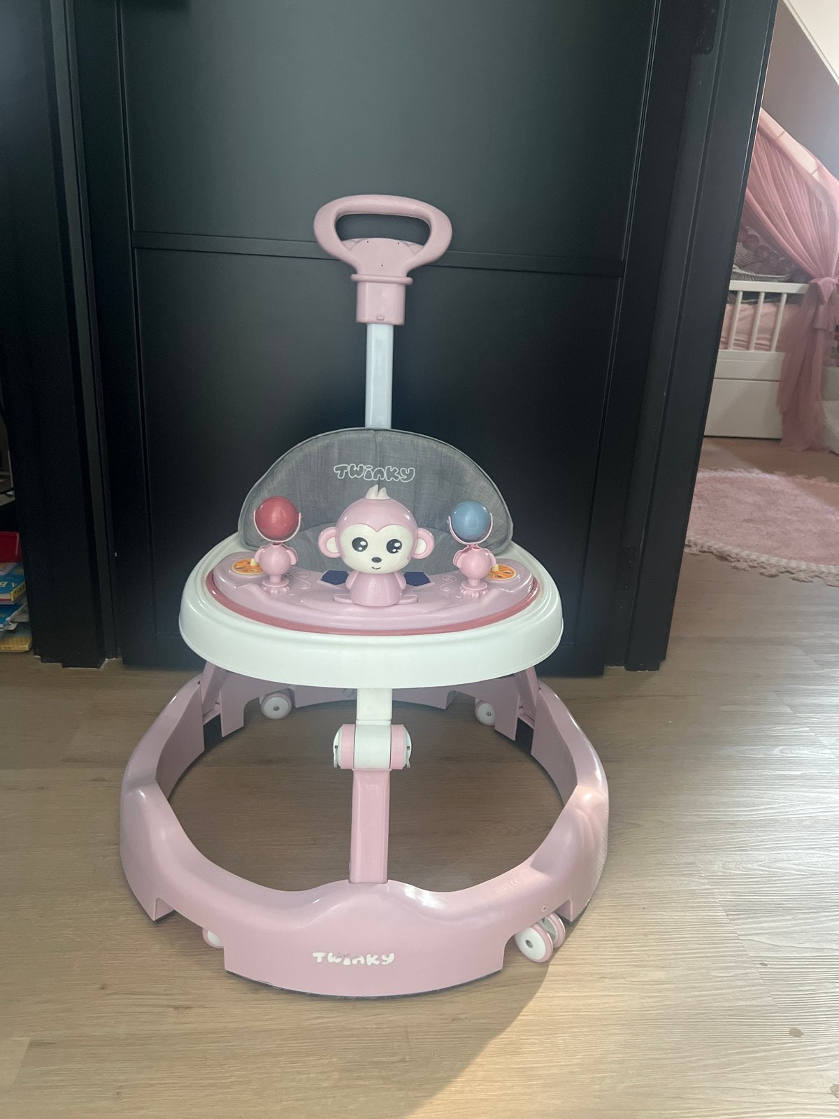 Roze Twinky Baby Loopstoel, Ophalen, Gebruikt