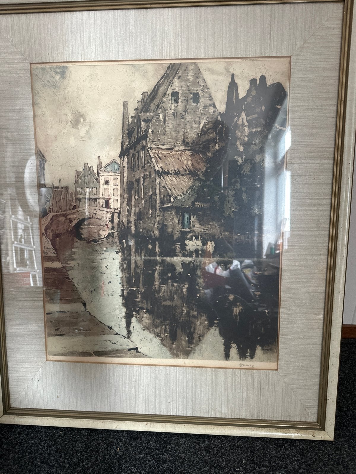 Stadsgezicht aan gracht - Gesigneerd H. Hamar, Ophalen, Realistisch, Gesigneerd, Print