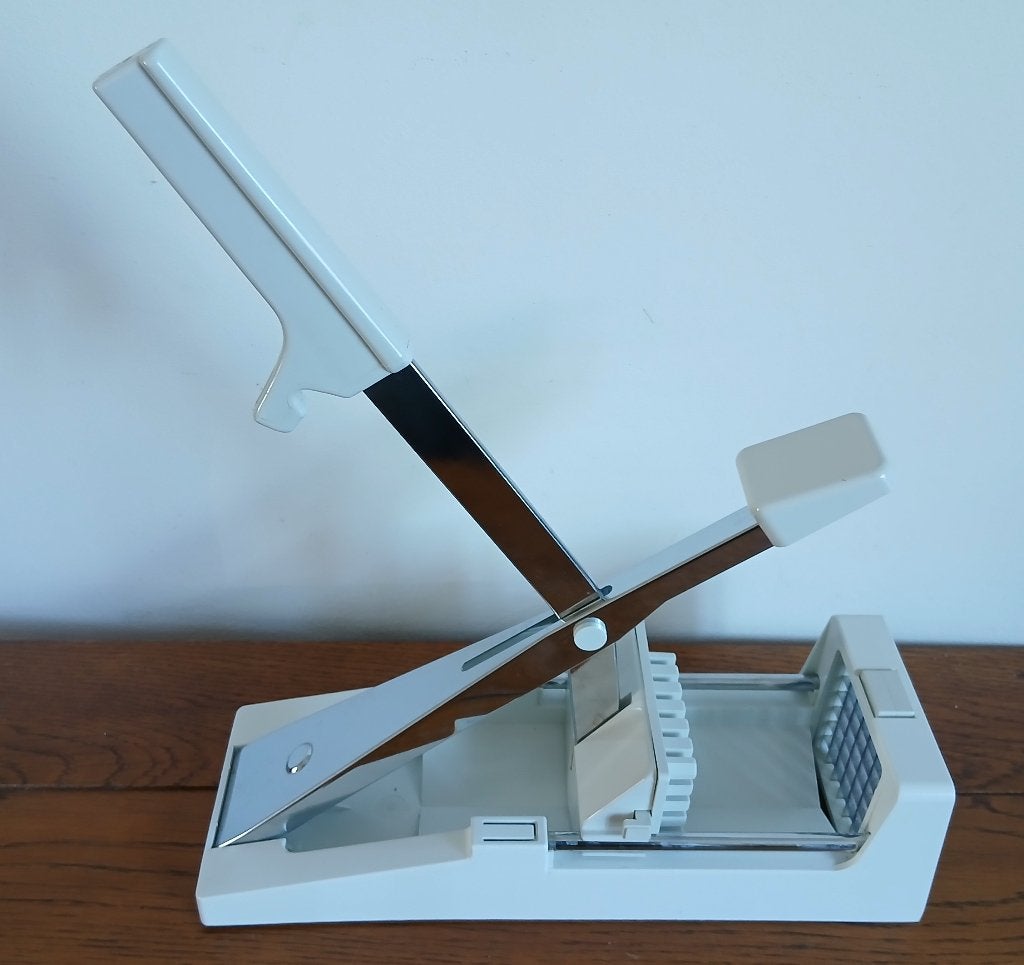 Brabantia Maître frietsnijder, patatsnijder. Met twee messen, Overige typen, Kunststof, Ophalen of Verzenden, Zo goed als nieuw