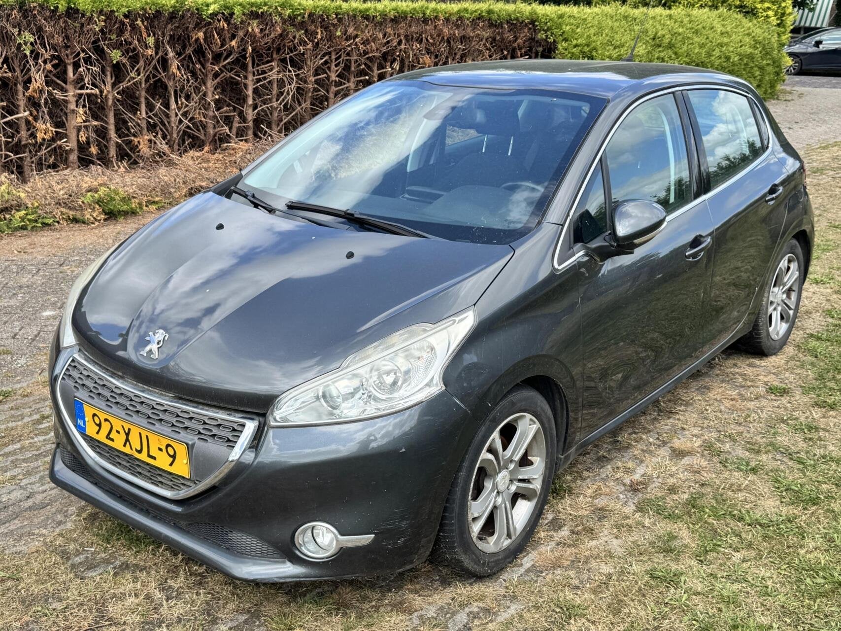 Peugeot 208 1.4 VTi !Motorprobleem! Navigatie-Cr.contr-Clima, Auto's, Voorwielaandrijving, Euro 5, Stof, Met garantie (alle)