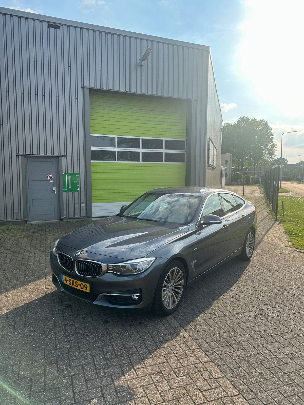 BMW 3-Serie GT 320I Aut8 2013 Grijs, Auto's, BMW, Achterwielaandrijving, 4 cilinders, 1535 kg, Particulier