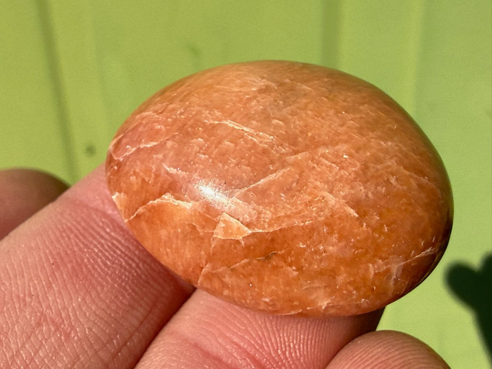 Perzik maansteen broekzaksteen handsteen mineralen, Ophalen of Verzenden, Mineraal
