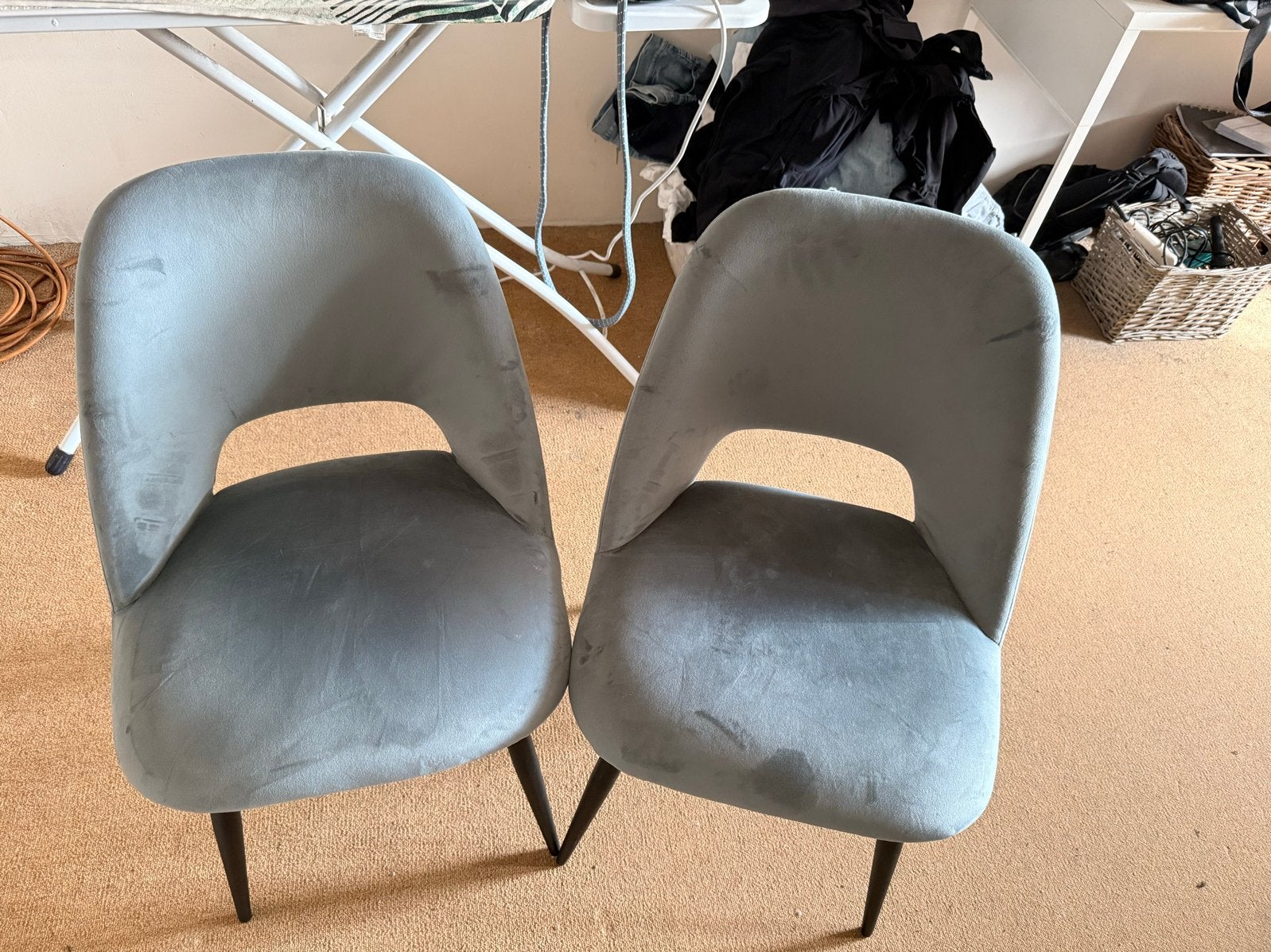 Twee eetkamerstoelen van Kwantum in goede staat, Ophalen, Twee, Zo goed als nieuw, Stof