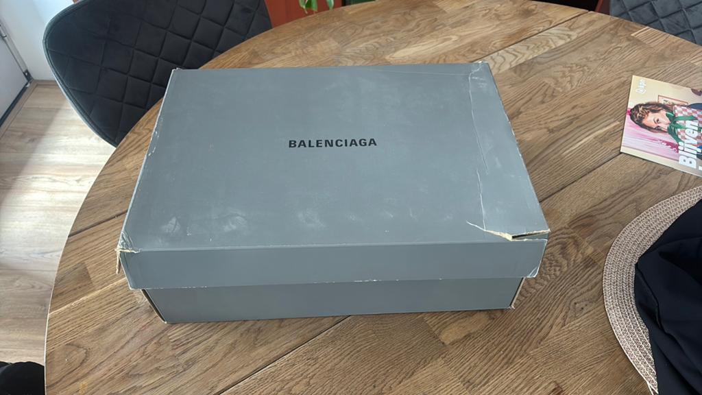 Balenciaga tripel S maat 44, Kleding | Heren, Schoenen, Ophalen of Verzenden, Zo goed als nieuw, Zwart