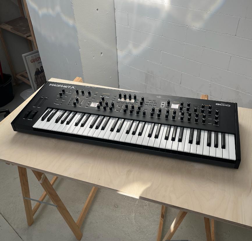 Sequential Prophet X, Muziek en Instrumenten, Synthesizers, Ophalen, Zo goed als nieuw, 61 toetsen, Overige merken