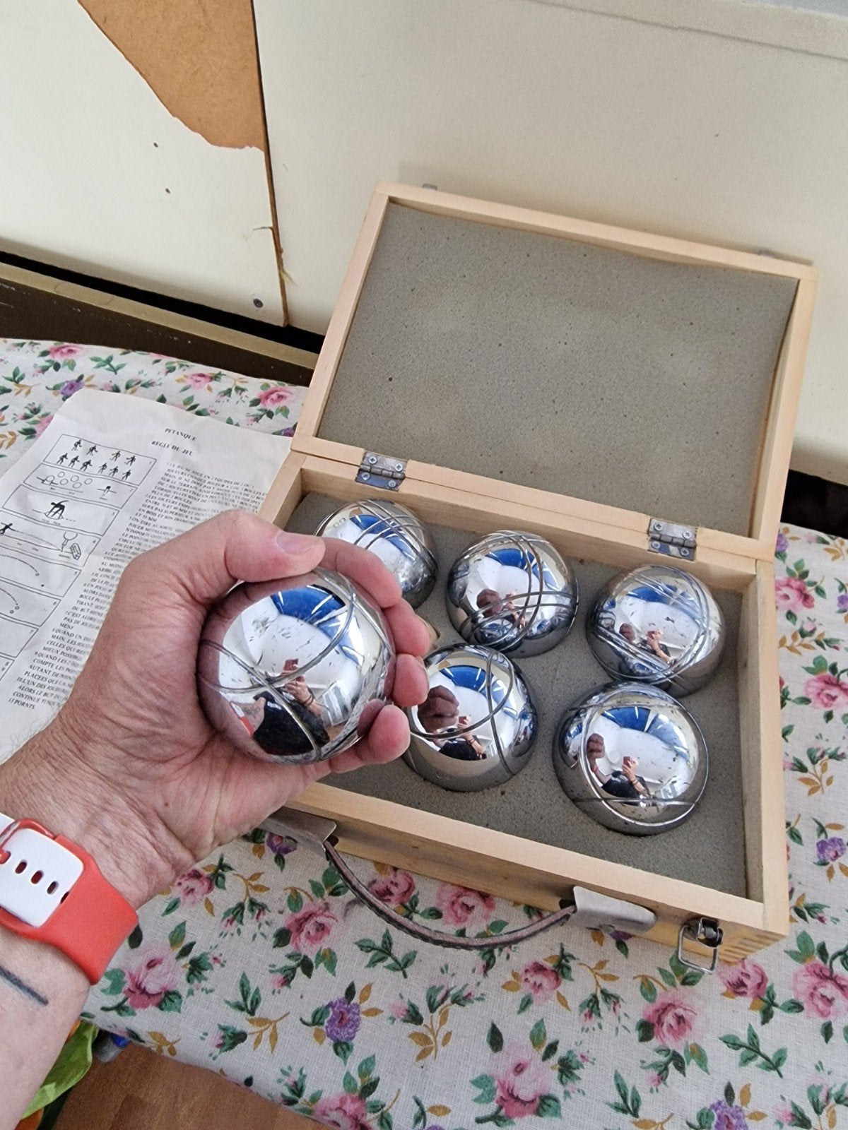 Petanque set met 6 metalen ballen in houten kist, Ophalen, Gebruikt