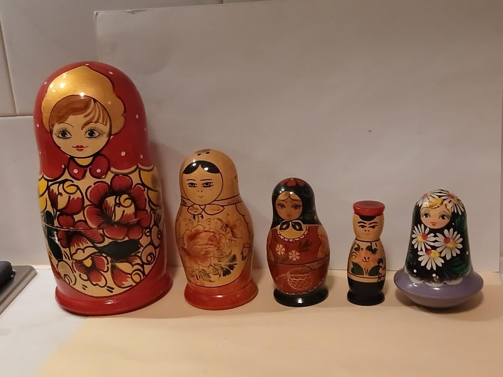 3 Matroesjka poppen +Tuimelpopje+Houten popje, Verzamelen, Poppetjes en Figuurtjes, Ophalen of Verzenden, Gebruikt