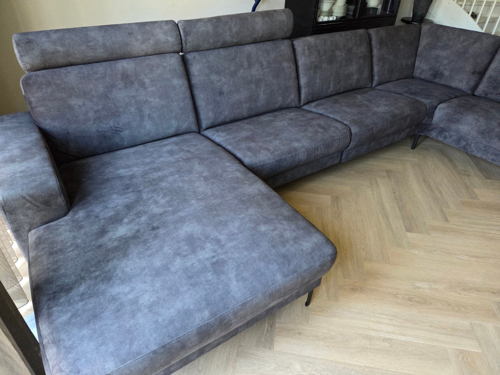Adore stoffen hoekbank met elektrische relaxfunctie (NIEUW!), Ophalen, Hoekbank, Vierpersoons of meer, 300 cm of meer