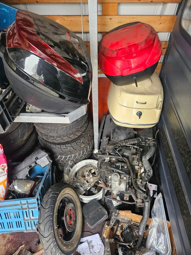 Scooter onderdelen alles in 1 koop, Ophalen, Gebruikt, Peugeot