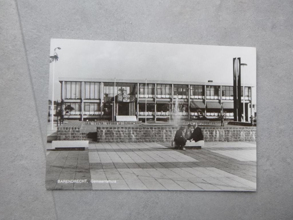 Barendrecht, gemeentehuis 1970, Verzamelen, Ansichtkaarten | Nederland, Verzenden, 1960 tot 1980, Ongelopen, Noord-Brabant