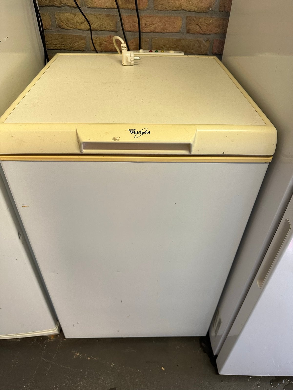 Whirlpool vriezer 103L - Compacte en efficiënte vrieskist, Ophalen, Vrieskist, Gebruikt, Minder dan 85 cm