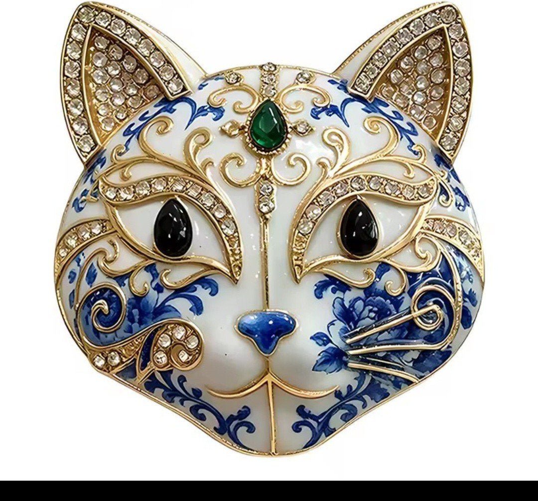 Nieuwe Broche Kattenkop met Strass en Blauw-Wit Design, Ophalen, Overige materialen, 4 tot 7 cm, Met edelsteen