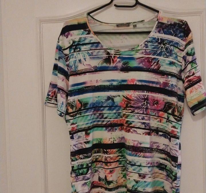 T-shirt, Kleding | Dames, Ophalen of Verzenden, Zo goed als nieuw, Maat 38/40 (M), Korte mouw