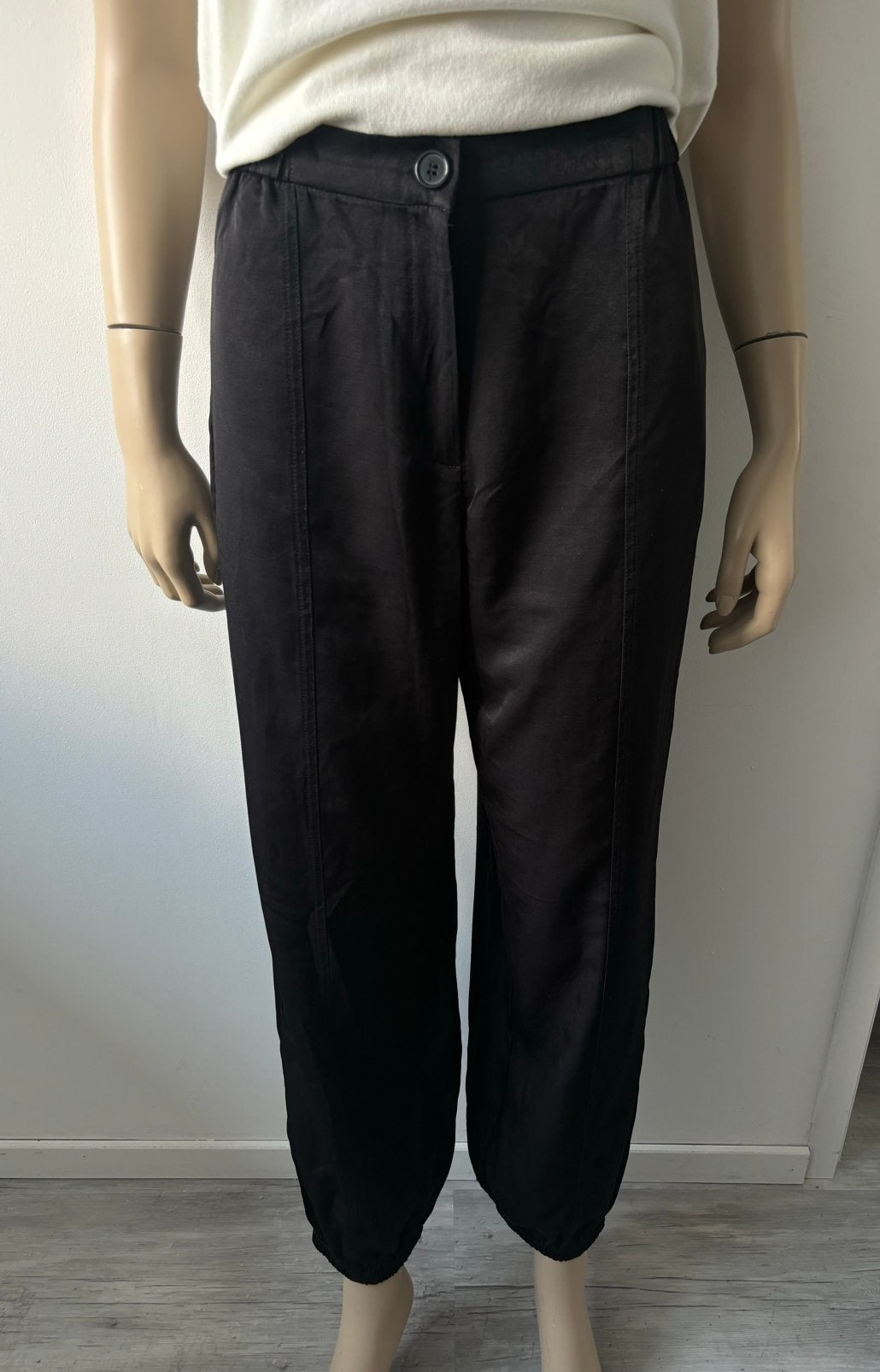 OVS zwart broek maat M glanslaagje, Ophalen of Verzenden, Zo goed als nieuw, Zwart