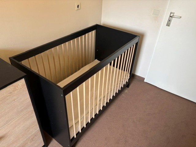 Complete Babykamer Nova - Zwart/Eiken, Kinderen en Baby's, Kinderkamer | Complete kinderkamers, Ophalen of Verzenden, Zo goed als nieuw