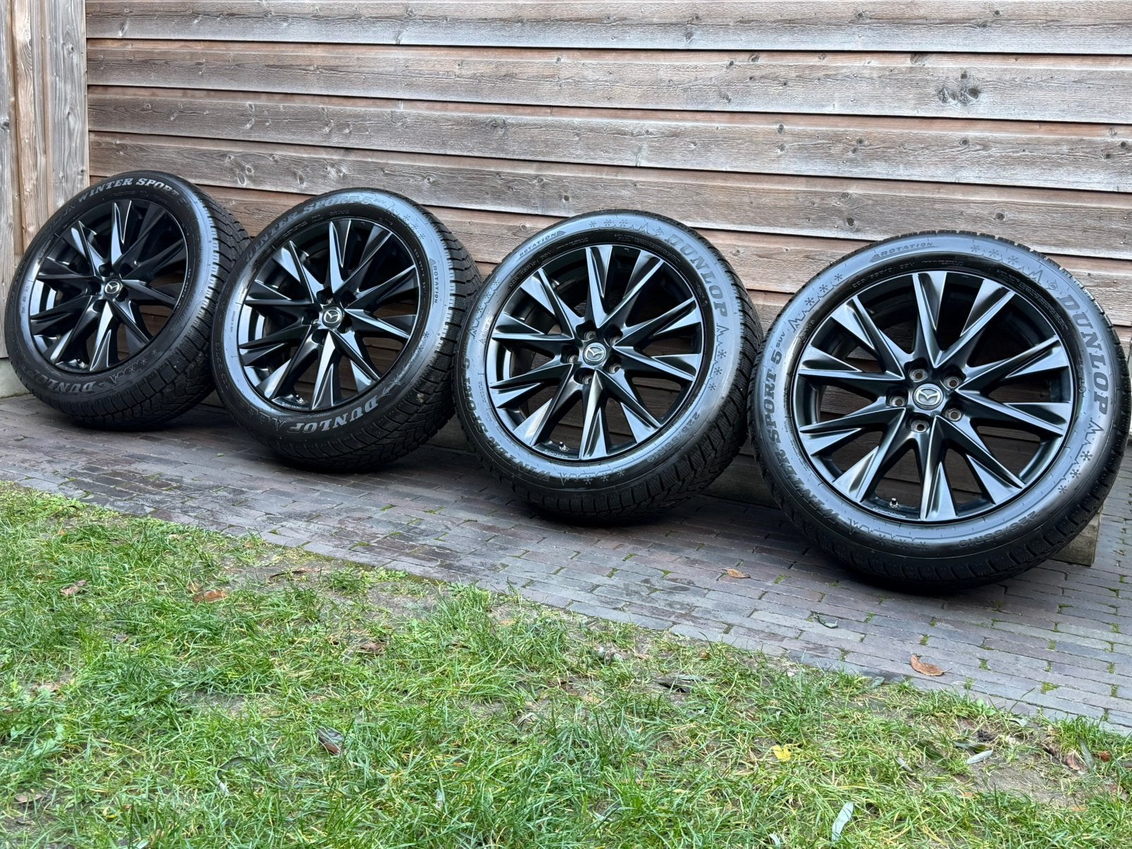 Orig Mazda CX-5 CX5 Black 19 inch velgen + ZGAN winterbanden, 19 inch, Gebruikt, Banden en Velgen, Personenwagen