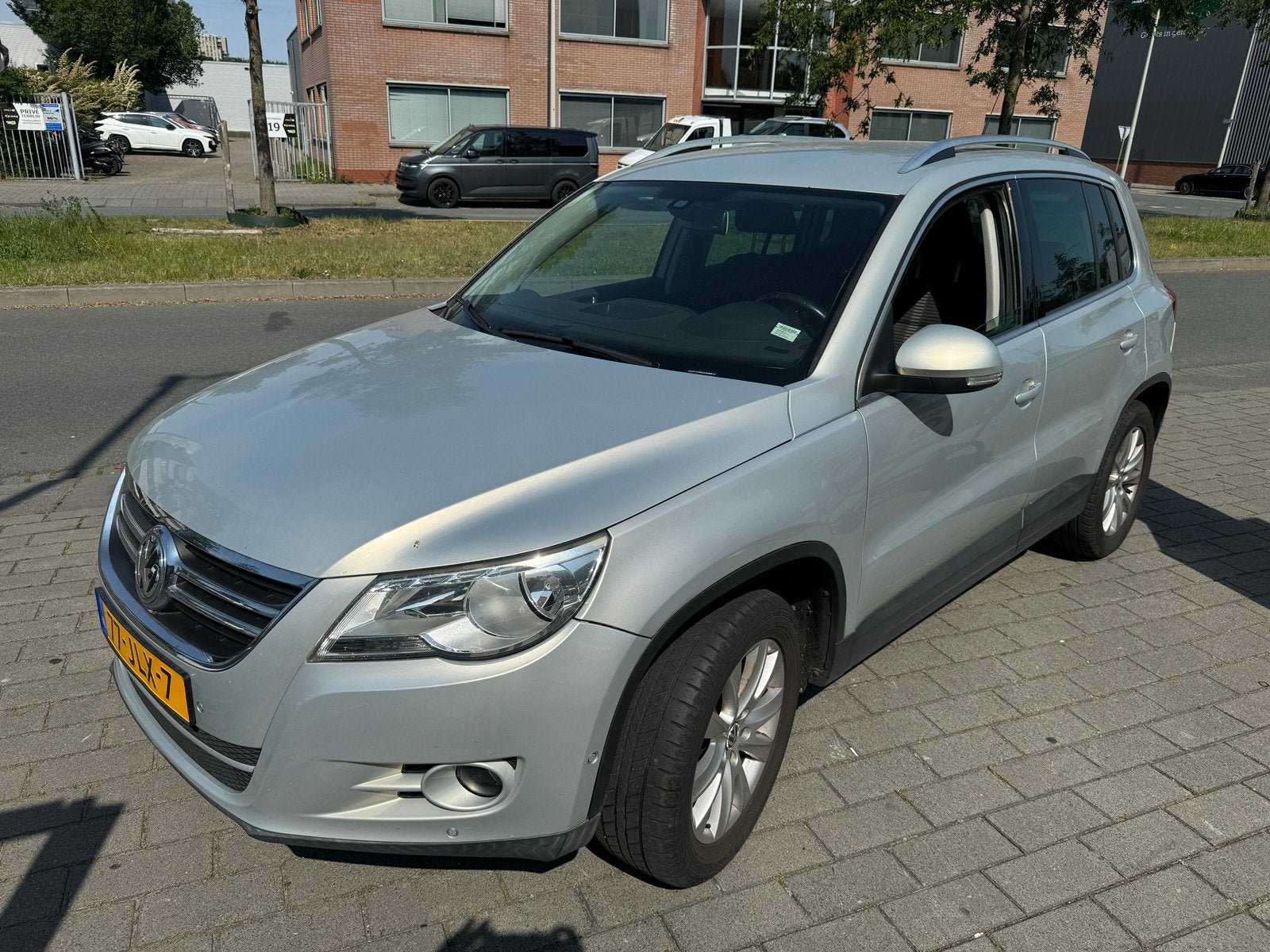 Volkswagen Tiguan 1.4 TSI 4MOTION 2009 Grijs motor tikt, 13 km/l, 4 cilinders, 2000 kg, Origineel Nederlands